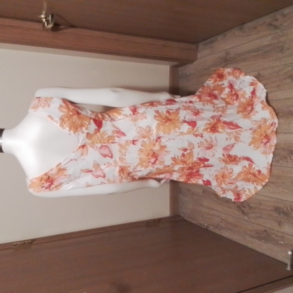 Chadwick's sundress, medium, orange/white, floral.